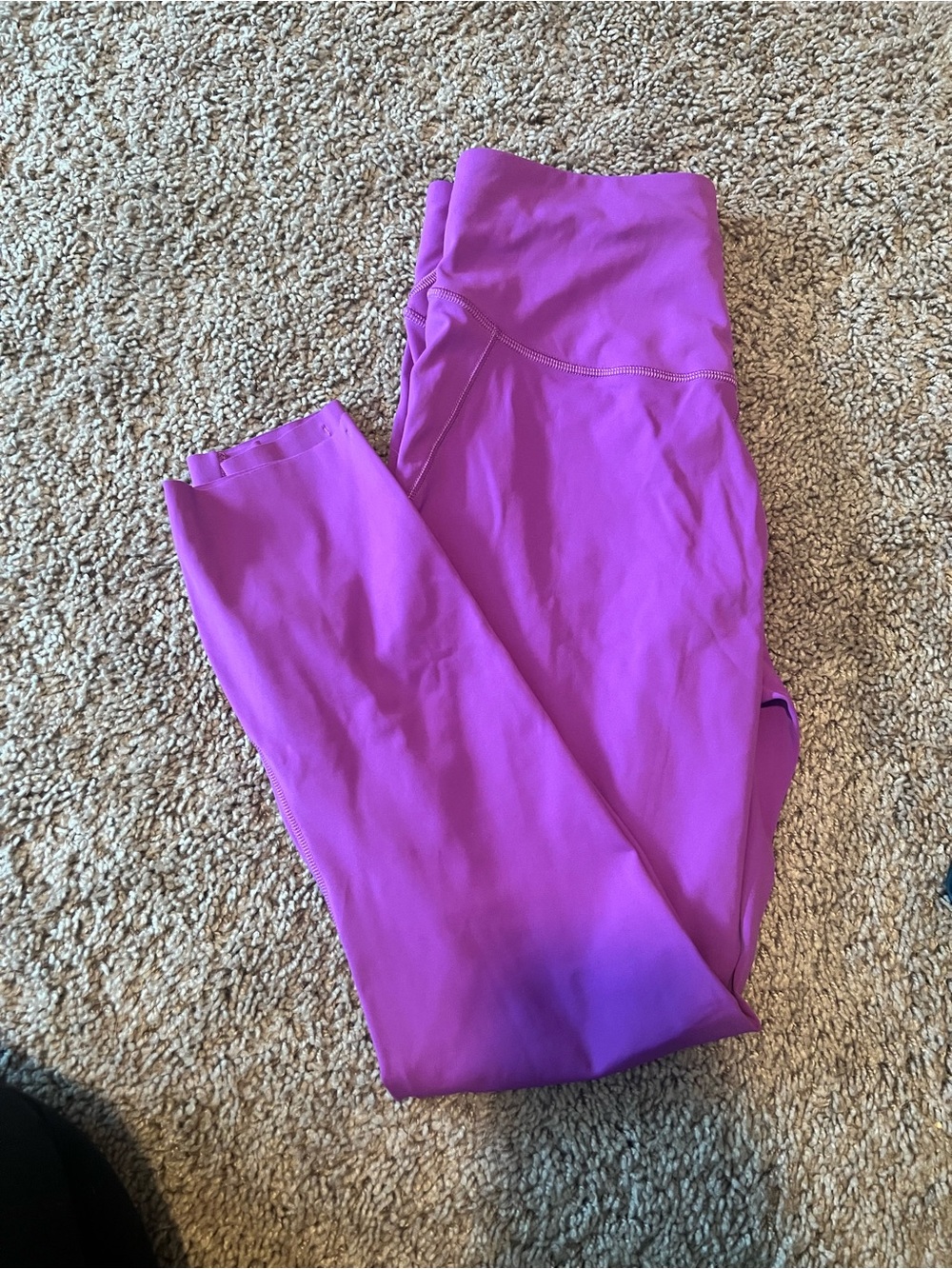 Lululemon bright purple 3/4 Active Leggings